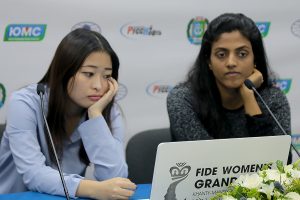 Ju Wenjun  (CHN) and Dronavalli Harika (IND)