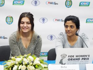 Bela Khotenashvili (GEO) and Dronavalli Harika (IND)